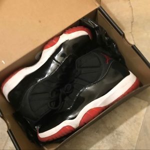 Jordan Retro 11s Playoff Breds (2019)